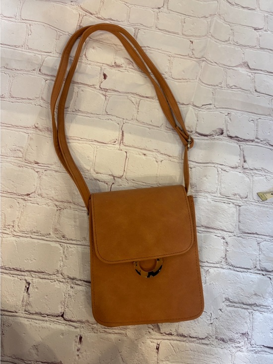 Handbags - Classic Tan Crossbody Shoulder Bag - Women's Everyday Purse